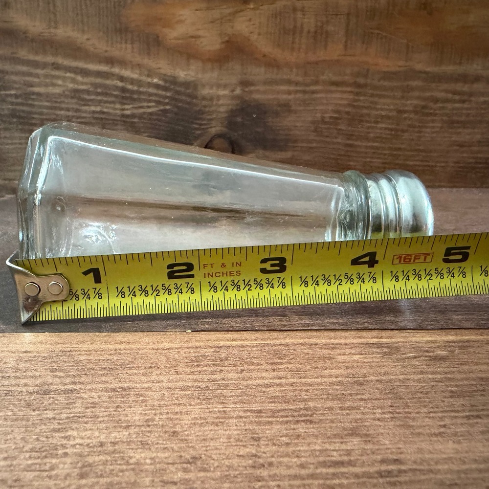 Vintage Clear Glass Octagonal Shaker‎ Stainless Steel Lid Made in Taiwan - Picture 6 of 8